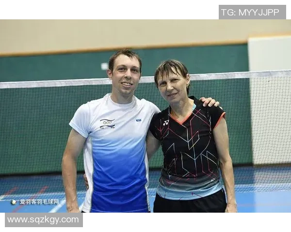 成都羽毛球队在欧锦赛中的灵活性展现与战术分析